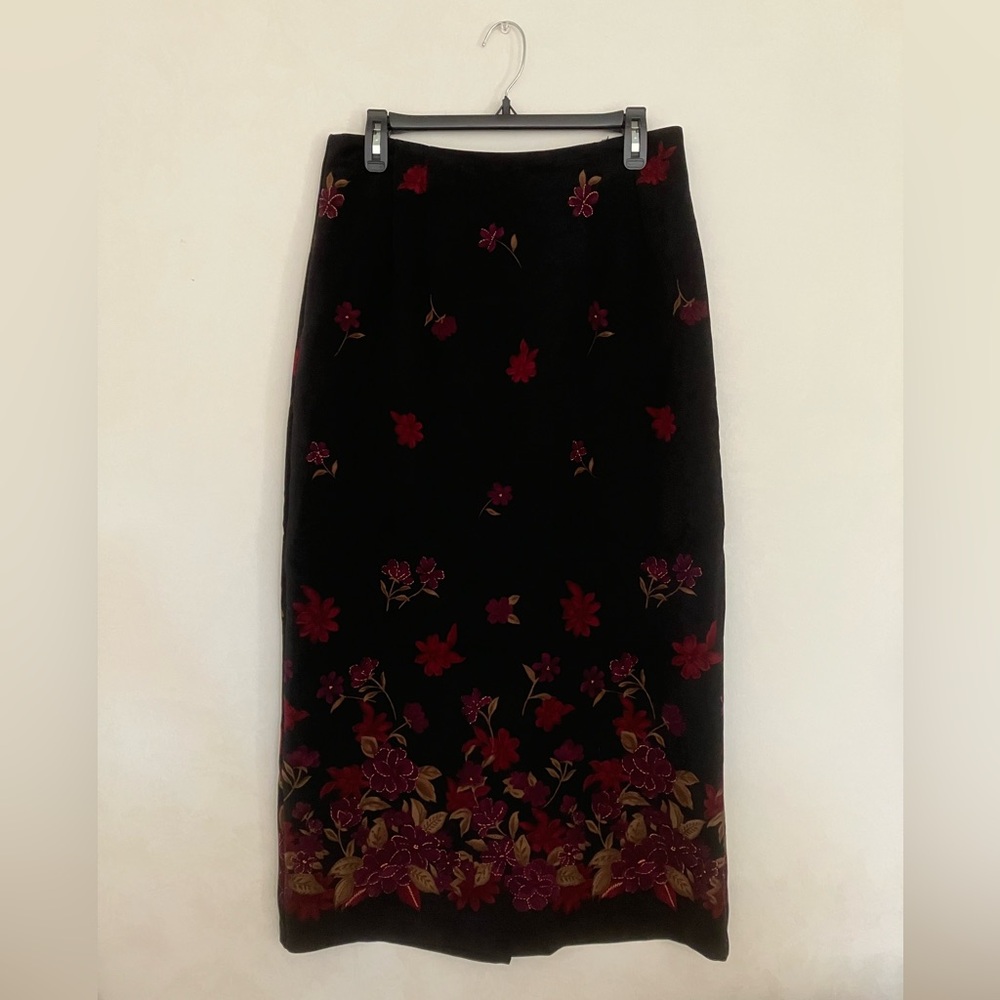 90s Briggs by New York Floral Black Midi Skirt